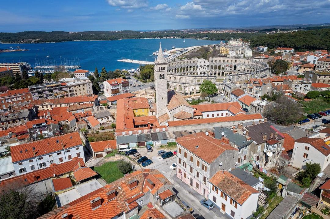 Photo of Others in Pula