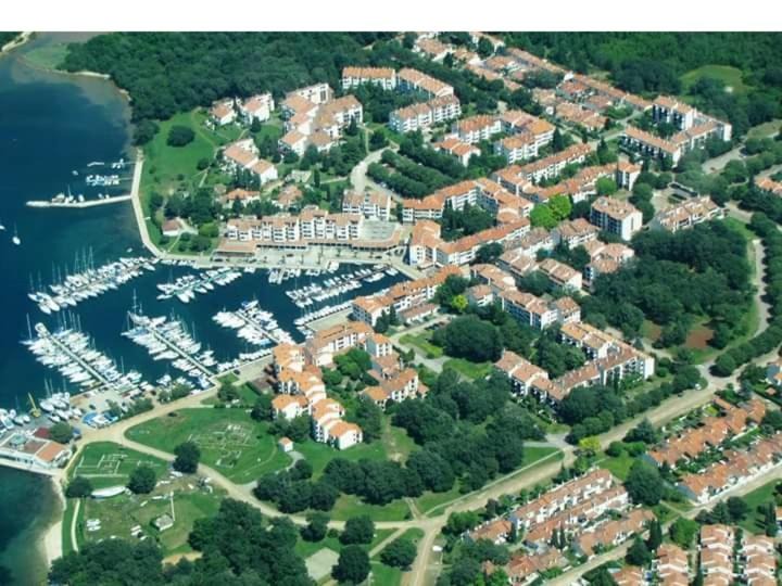 Photo of Buildings in Cervar Porat