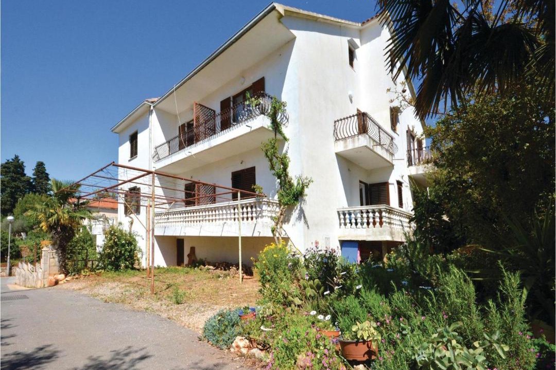 Photo of Others in Vrboska