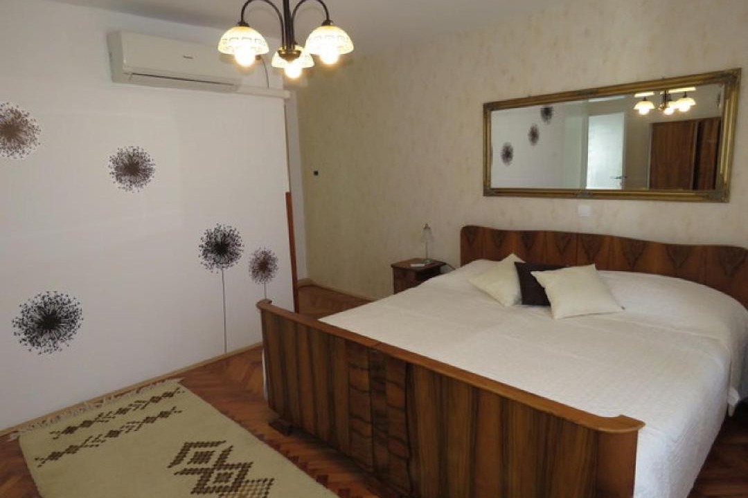 Photo of Bedroom in Topid