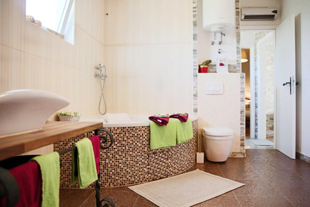 Photo of Bathroom in Srima