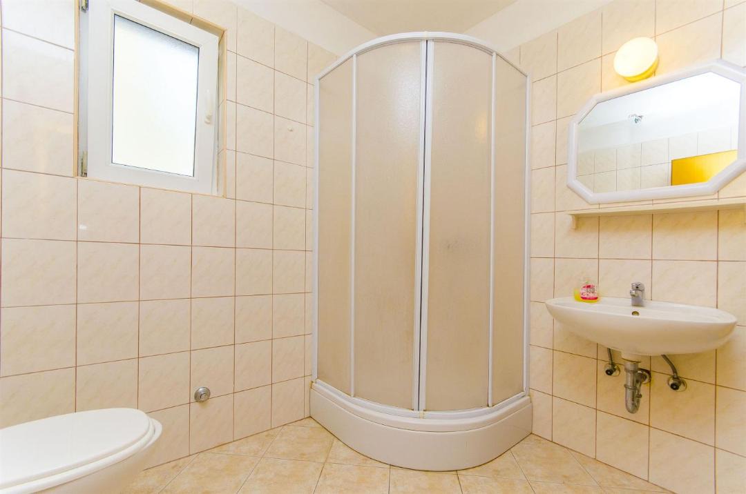 Photo of Bathroom in Slatine