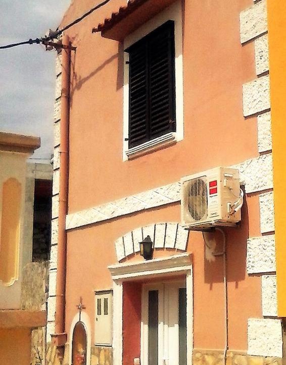 Photo of Buildings in Sutomiscica