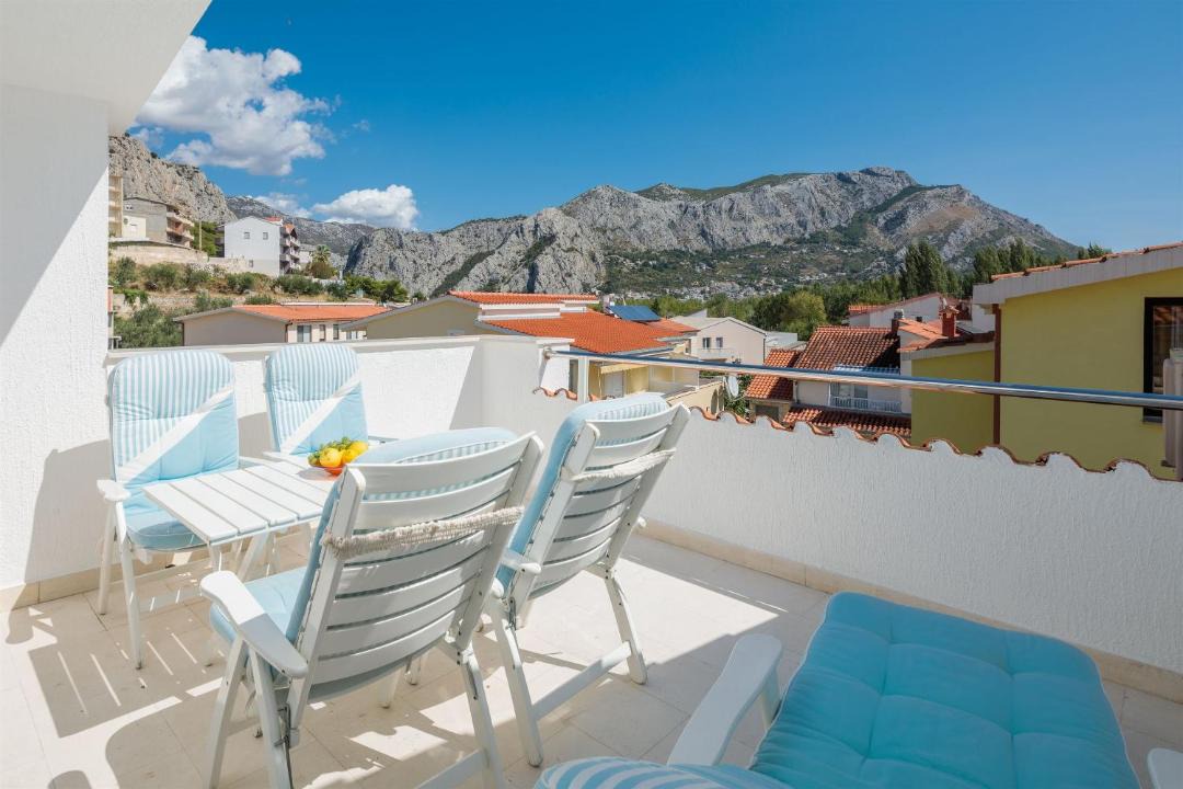 Photo of Others in Omis