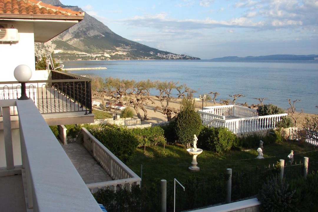 Photo of Others in Omis