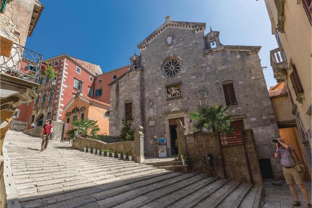 Photo of Buildings in Boljevici