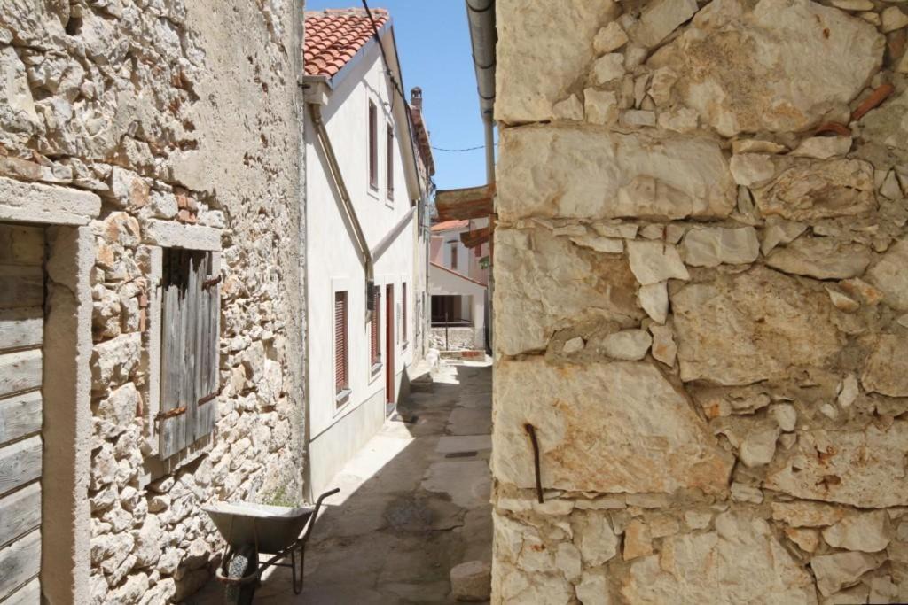 Photo of Others in Susak