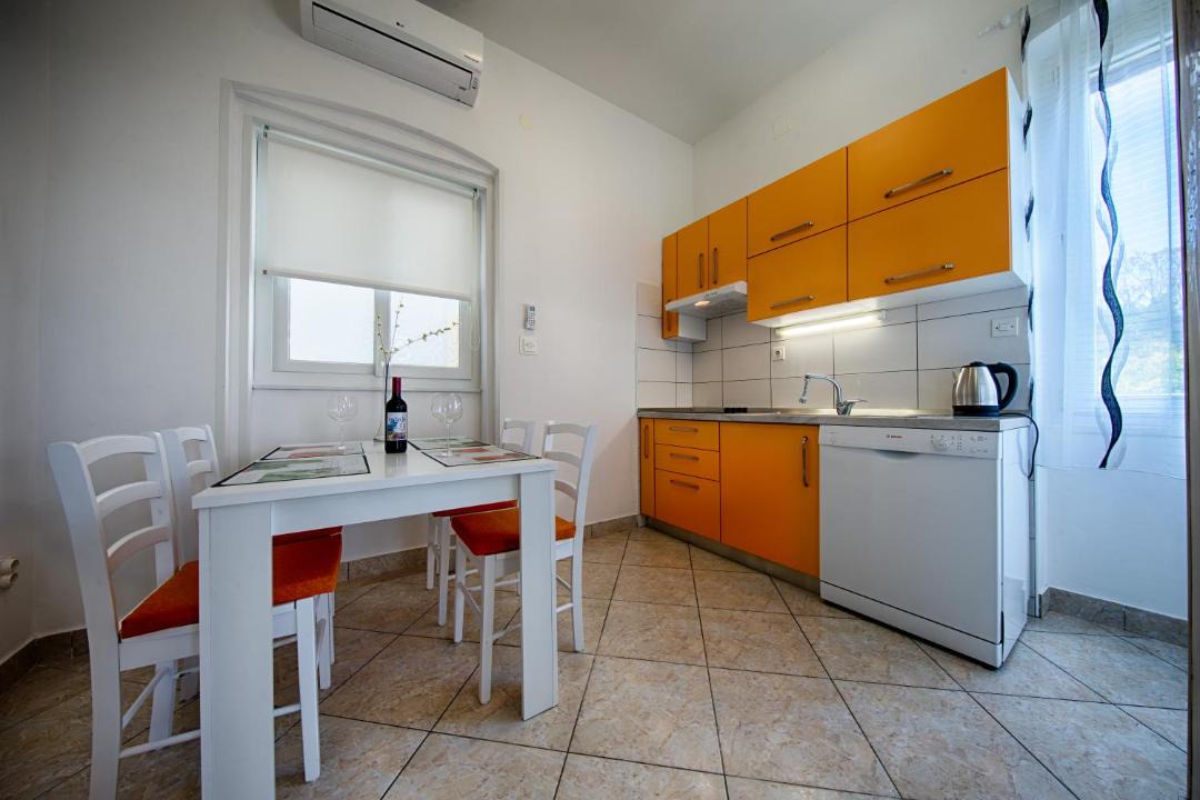 Photo of Kitchen in Vis