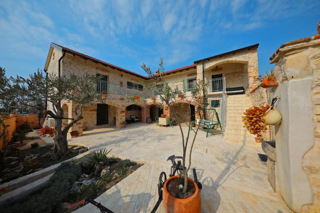 Photo of Others in Turanj