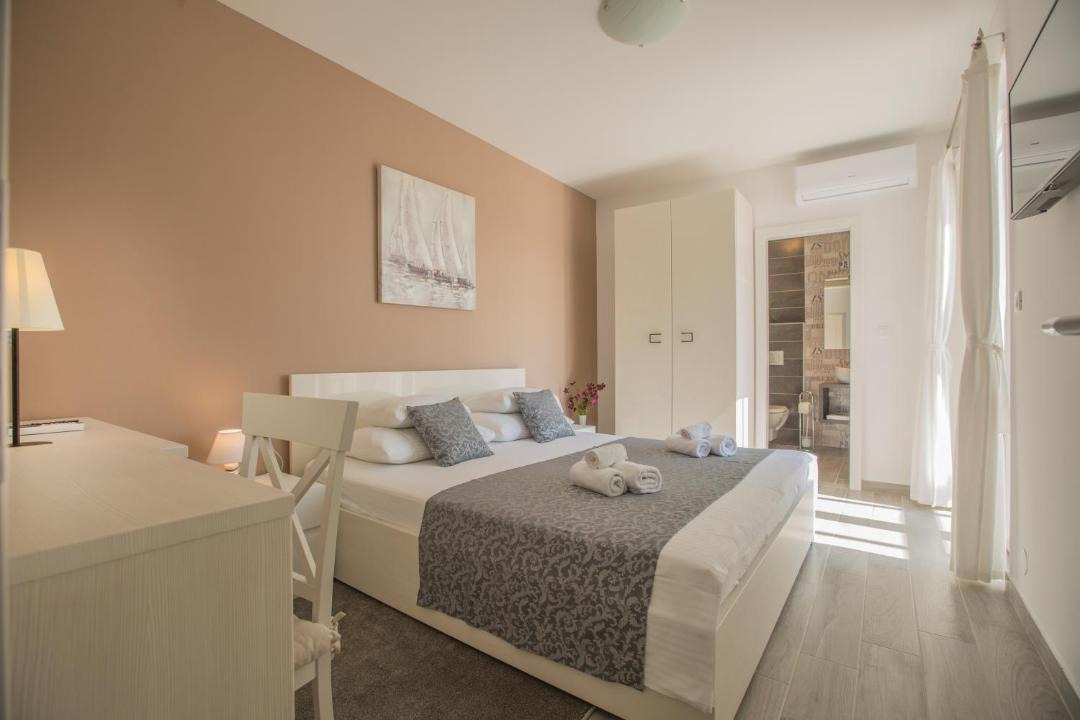 Photo of Others in Grohote