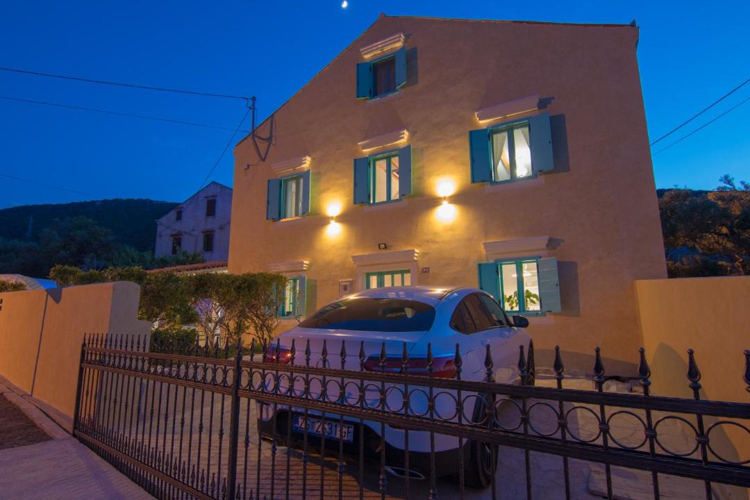 Photo of Buildings in Mali Losinj