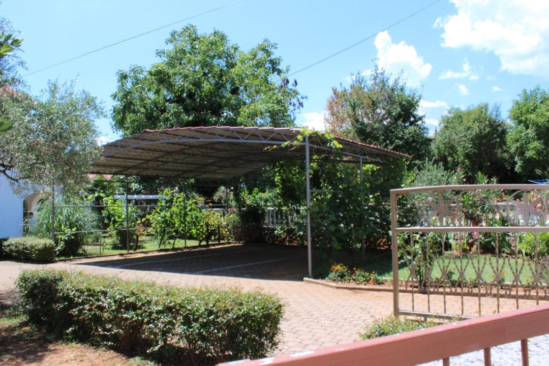 Photo of Others in Risika