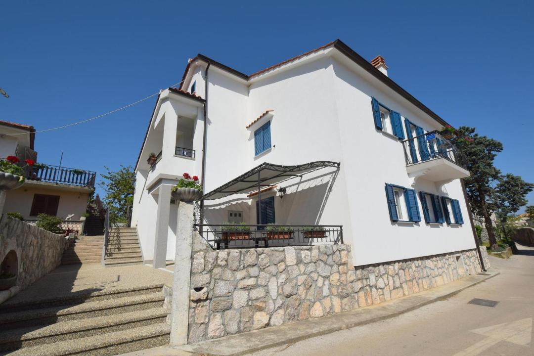 Photo of Others in Porat