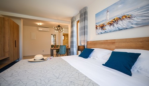 Classic Apartment, 1 Bedroom, Pool View