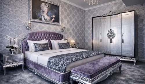 Marie Antoinette Queen Suite - VIP Floor
