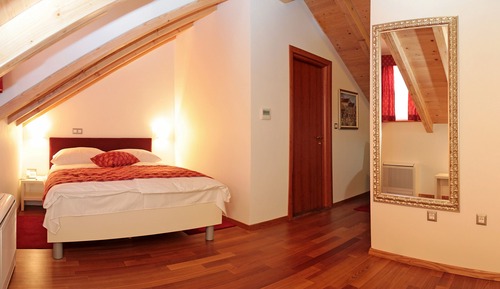 Junior Studio Suite