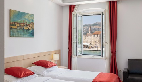 Standard Double Room, City View