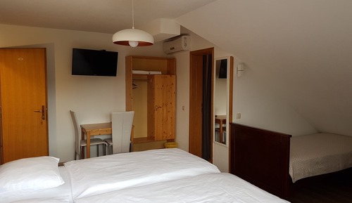 Quadruple Room, Balcony, Park View