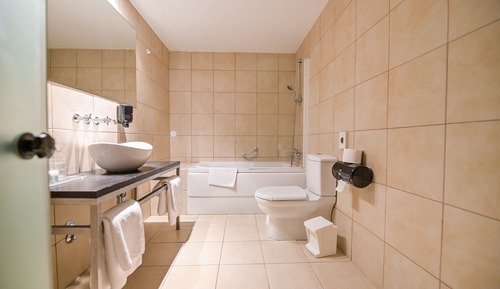 Double Room Single Use, City View