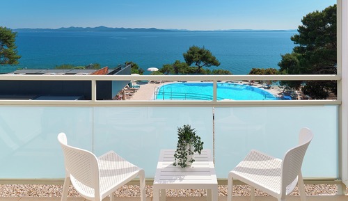 Superior room with balcony and sea view