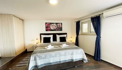 Classic Studio, Partial Sea View, Poolside
