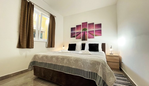 Comfort Apartment, 2 Bedrooms, Terrace, Sea View