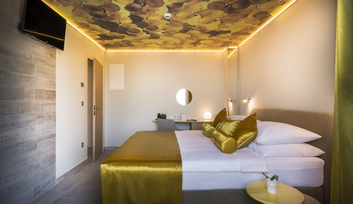 Deluxe Duplex, 2 Bedrooms, Jetted Tub