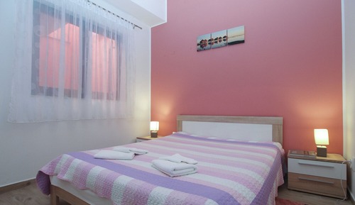 Apartment, 1 Bedroom (898/2091)