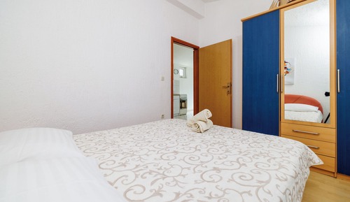 Apartment (A5)