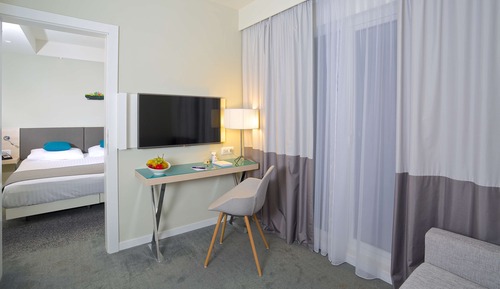 Suite, 1 Bedroom, Balcony