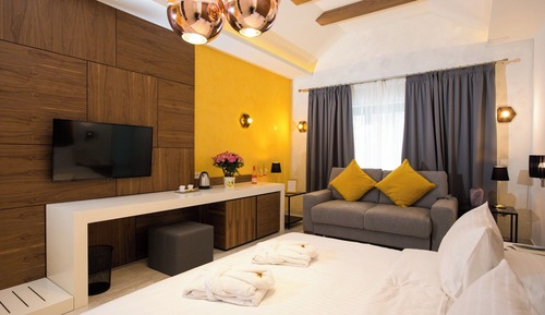 Comfort Double Room, Terrace (YELLOW DIAMOND)