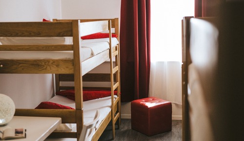 Shared dormitory (6 people)