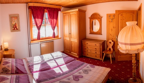 Comfort Apartment, 3 Bedrooms, Balcony, Mountain View