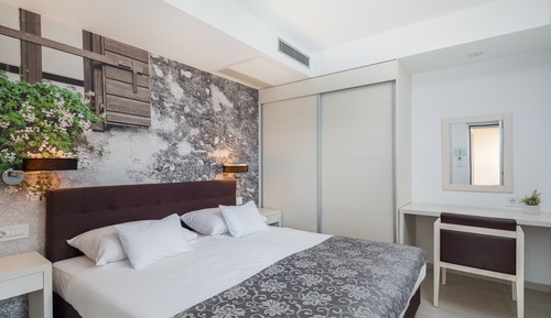 Studio Suite, 1 Bedroom, Balcony, Partial Sea View