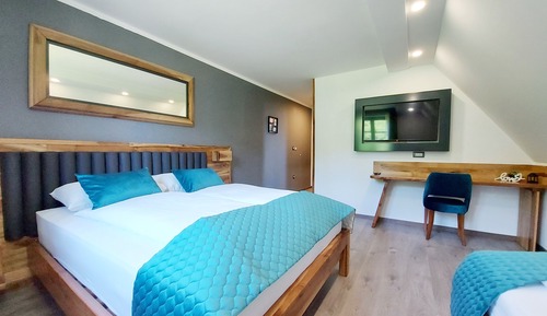 Deluxe Triple Room, Garden View