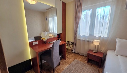 Classic Single Room