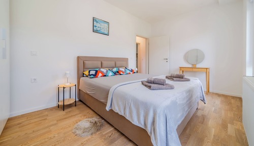 Family Apartment, 2 Bedrooms, Balcony (Modern Apartment With Balcony And)