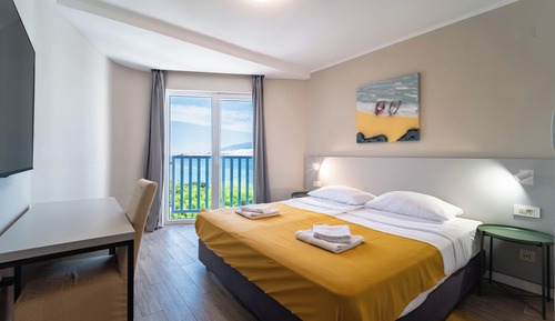 Standard Double Room with Sea View