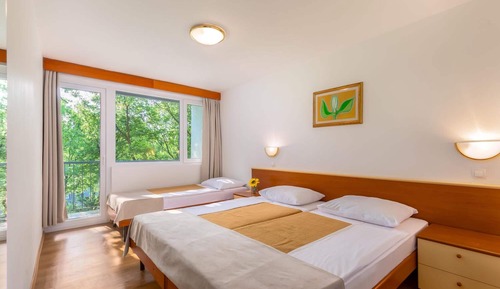 Standard Triple Room (Sea Side)