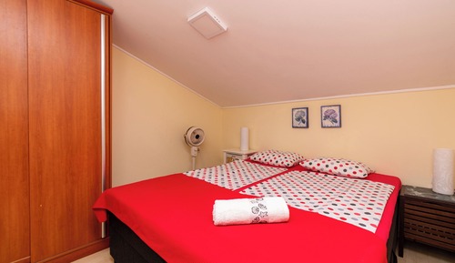 Apartment (A7)