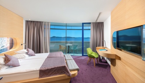 Executive Suite, 3 Bedrooms, Hot Tub, Sea View