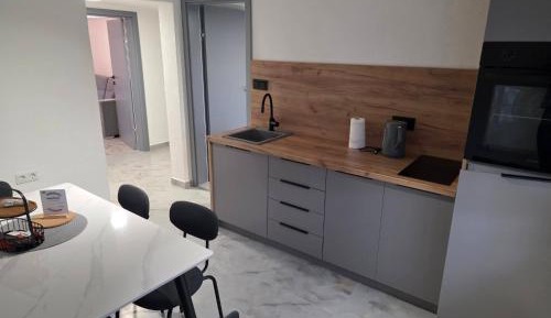 Three-Bedroom Deluxe Apartment