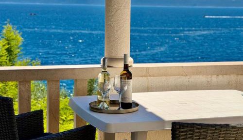 Two-Bedroom Apartment with Terrace and Sea View