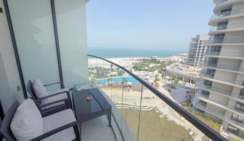 One-Bedroom Apartment with Ocean View