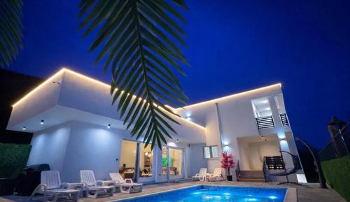 Villa with Private Pool