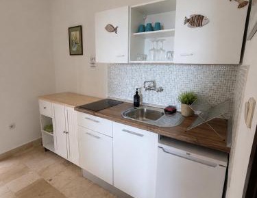 One-Bedroom Apartment with Terrace and Sea View (2 Adults)