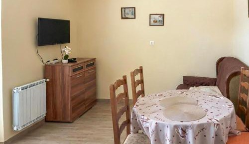 One-Bedroom Apartment with Sea View
