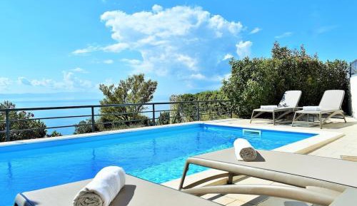 Villa with Sea View