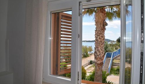 One-Bedroom Apartment with Terrace and Sea View