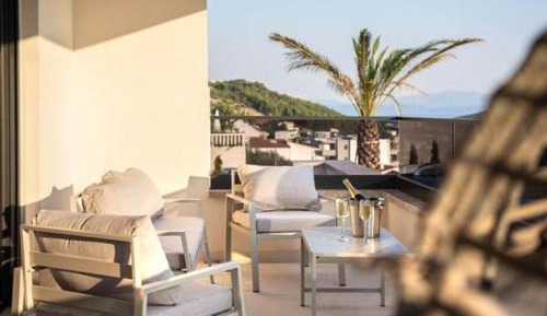 Two-Bedroom Apartment with Sea View